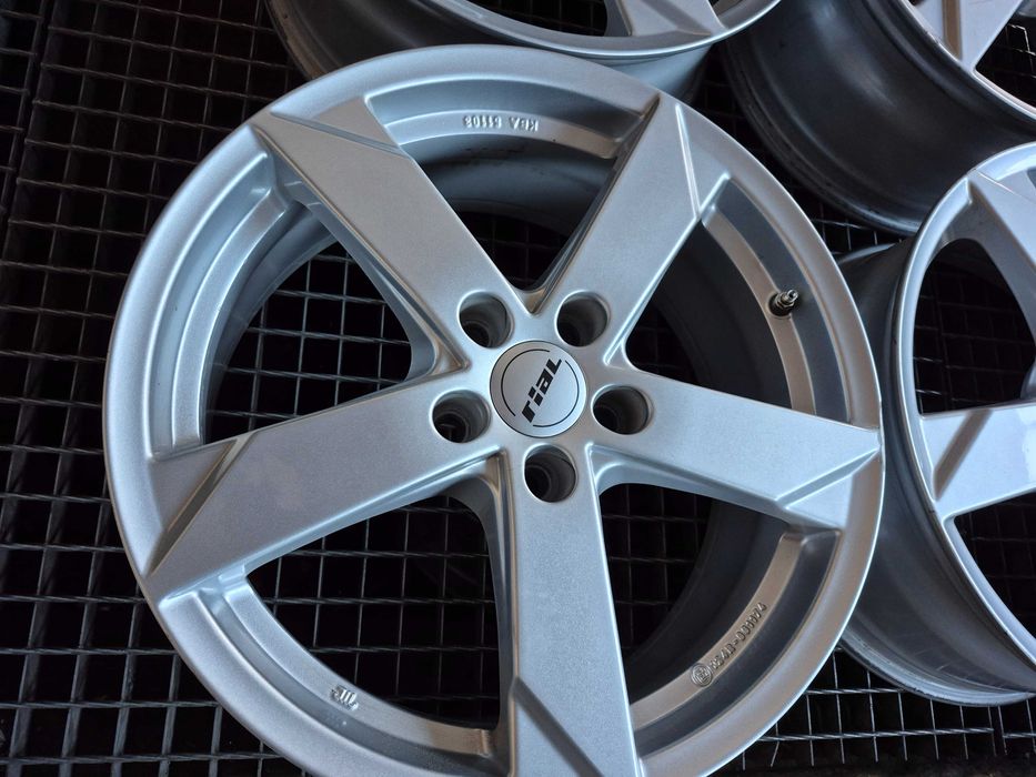 ALU FELGI  KIA HYUNDAI  5x114,3x67,1  R18 ET-49,5. Czujniki.