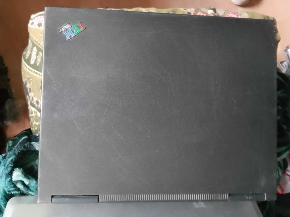 Laptop    IBM  VINTASE