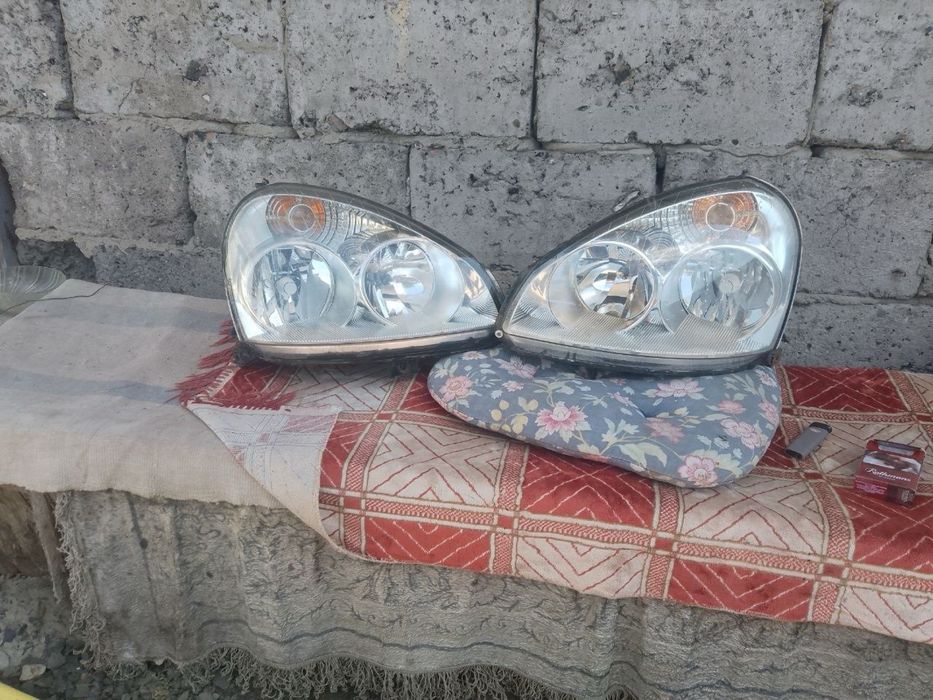 Фары на Ладу Приору б/у цена за две