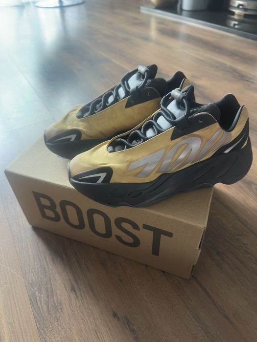Adidas Yeezy 700 jak nowe