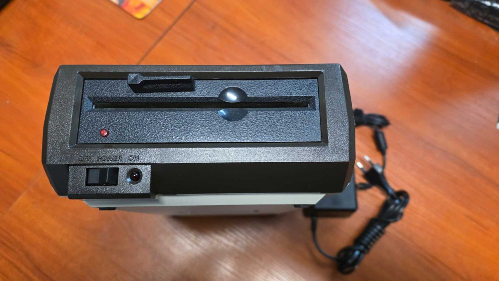 Stacja dyskietek Atari 1050 + nowy zasilacz