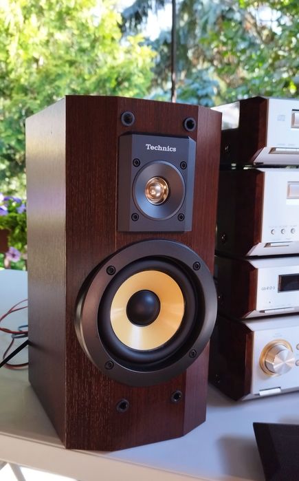 Mini wieża technics se-hd550