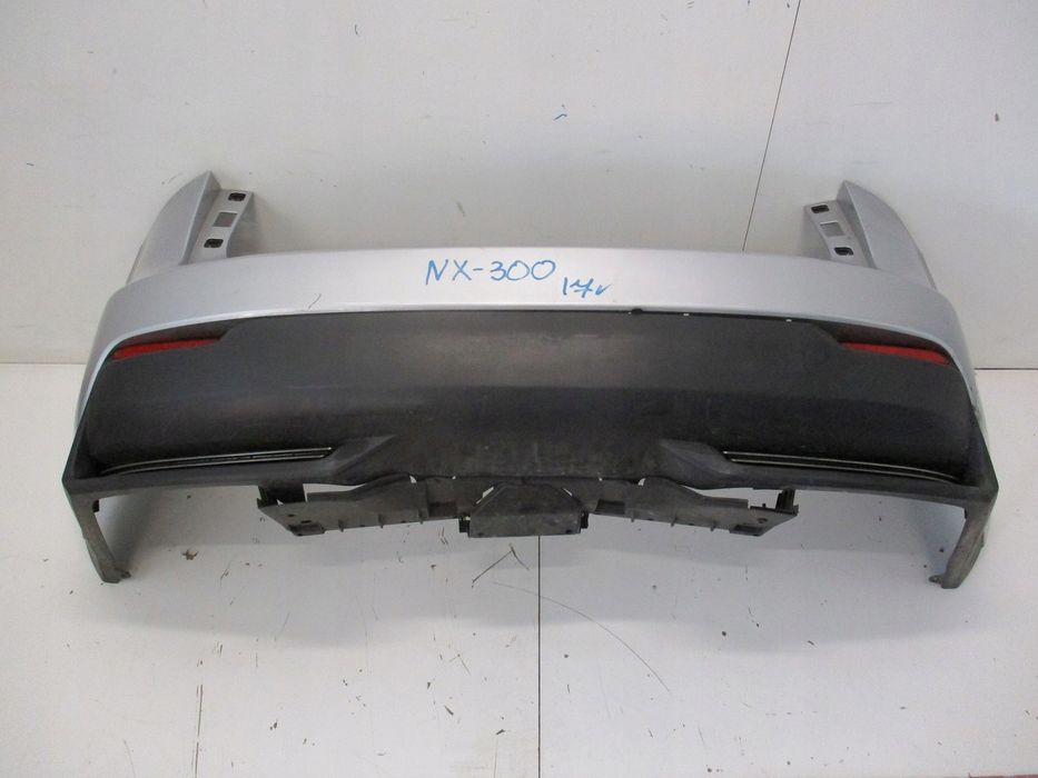 Zderzak Lexus NX300 NX 300 17R TYL TYLNY