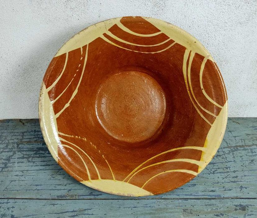 Alguidar em barro vidrado muito antigo