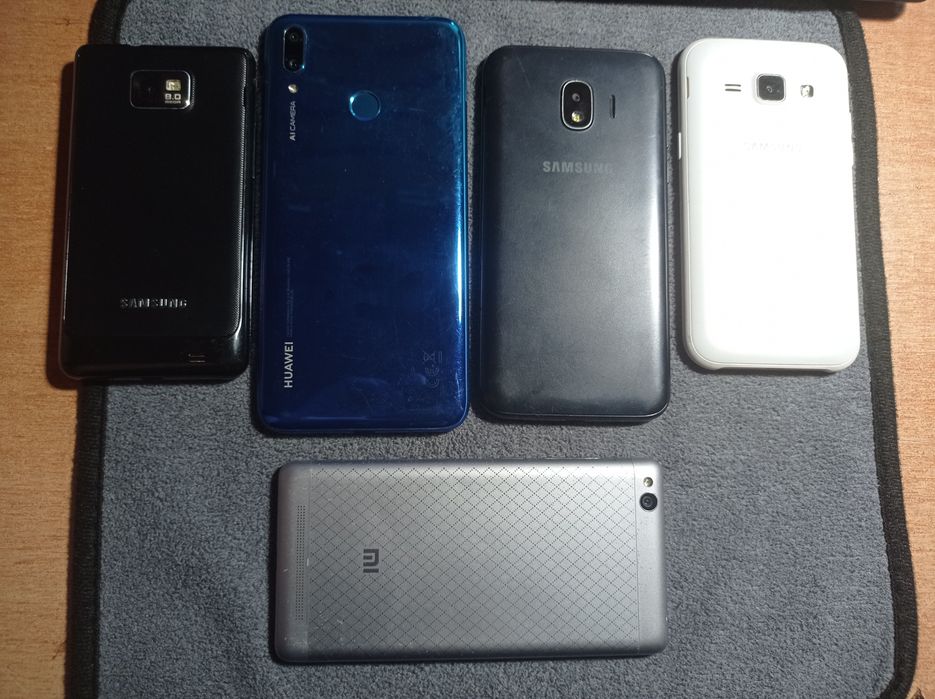 Продам смартфони