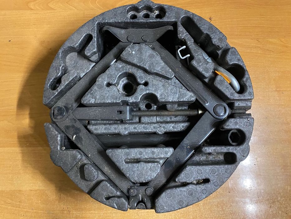 ZESTAW DO NAPRAWY KLUCZE KLUCZ DO KÓŁ KOŁA PODNOŚNIK OPEL ASTRA SIGNUM ZAFIRA SAAB 93