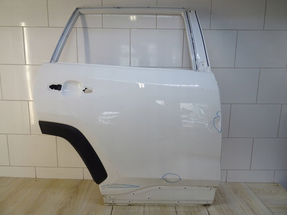 drzwi tył tylne prawe toyota rav4 v 5
