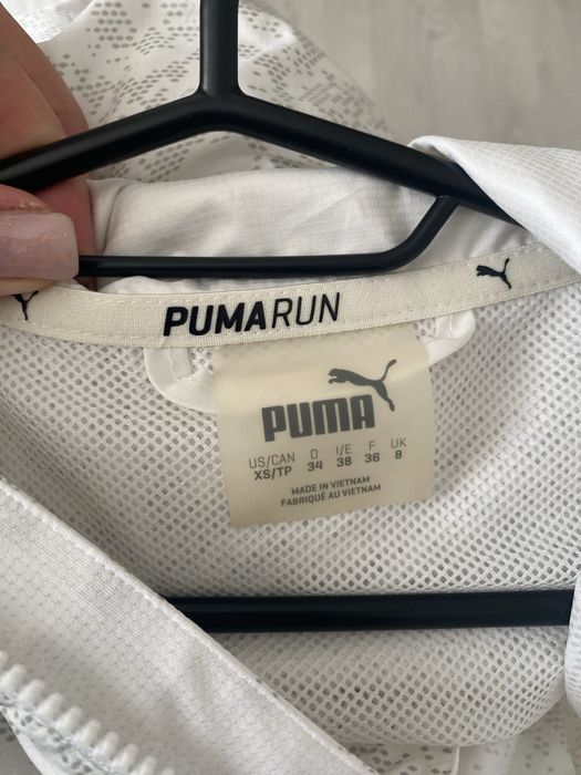 Жіноча спортивна кофта пума