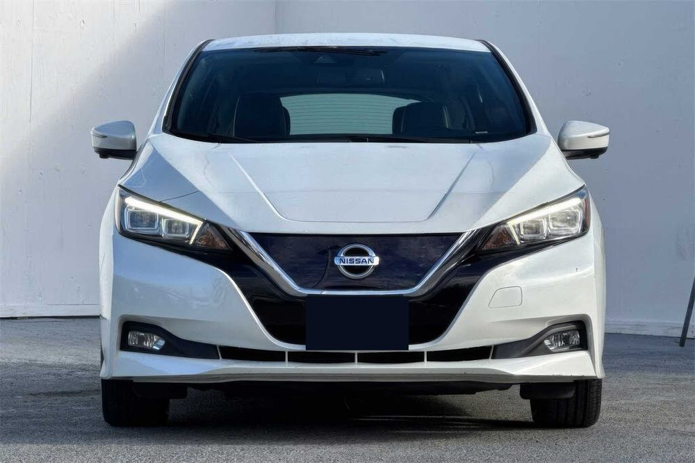Nissan LEAF SL      2019
