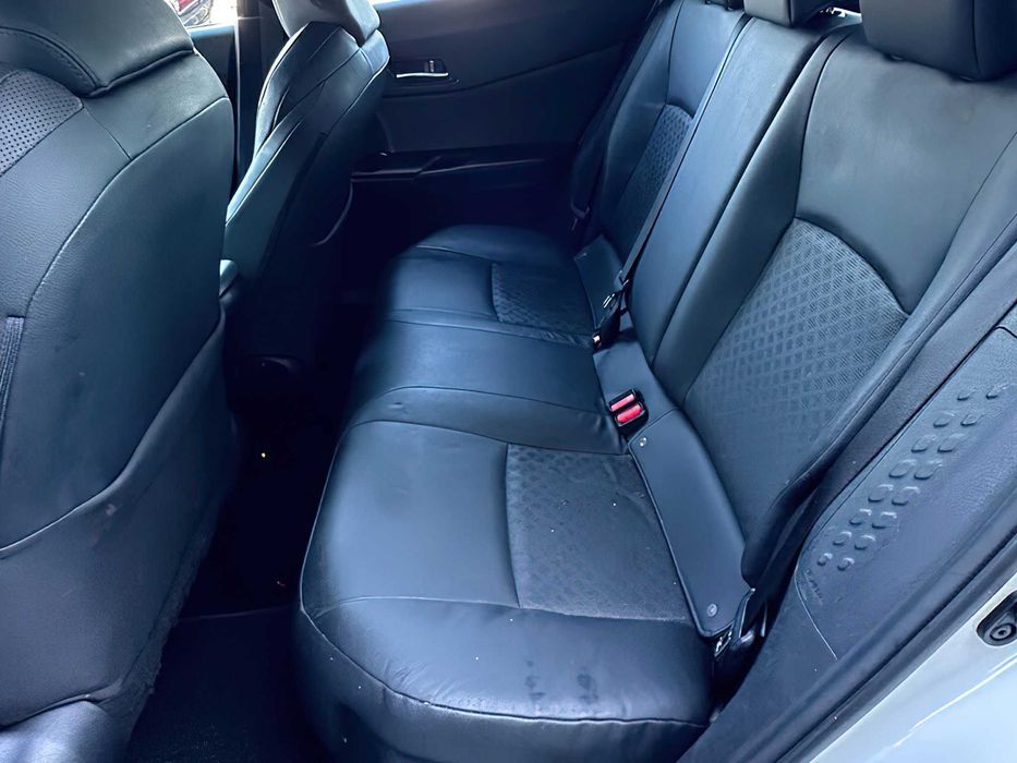 Toyota C-HR      2022