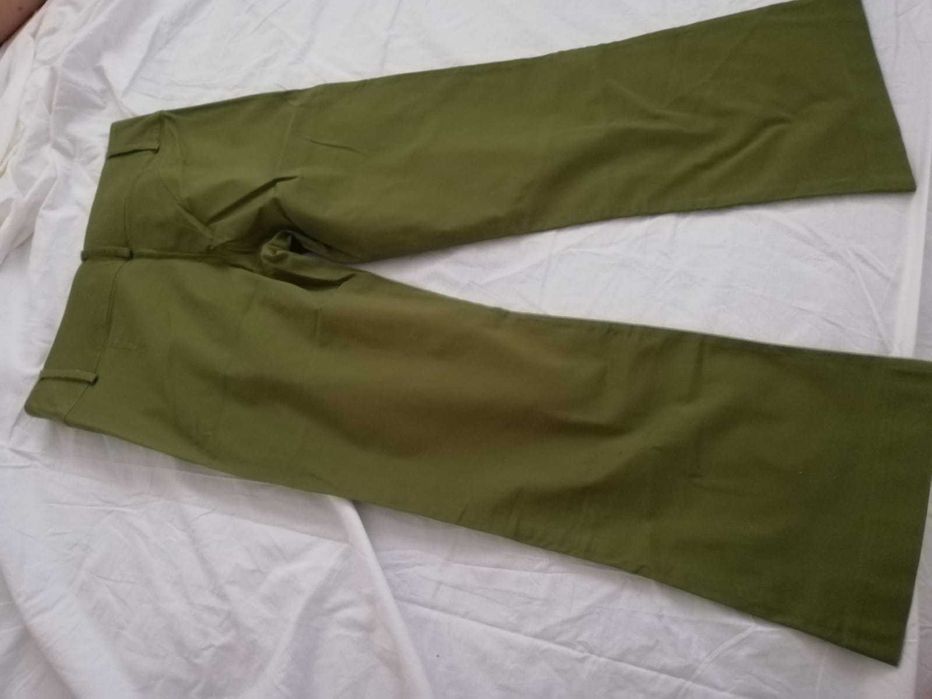 Calça zara verde, como nova, veste 38