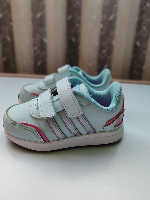Кросівки Adidas, 23