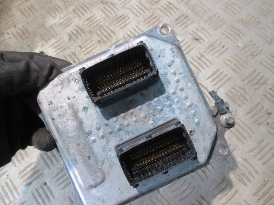 komputer sterownik silnika opel opel zafira b astra h 1.8 z18xer 12992