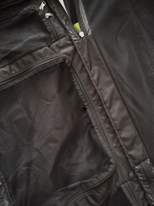 Duża torba podróżna typu walizka