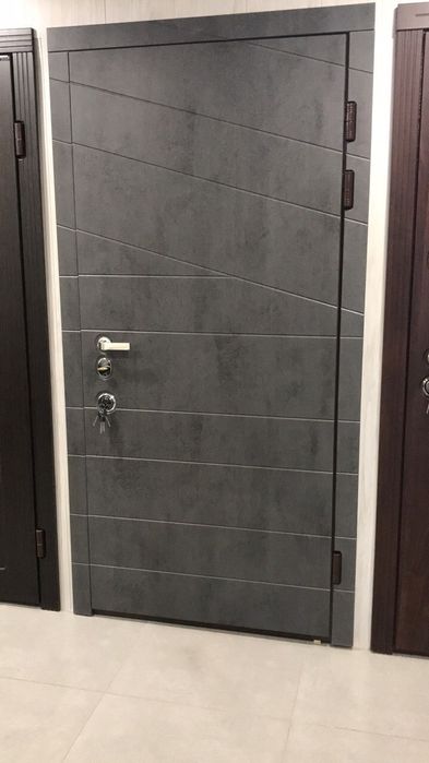 Двери входные и межкомнатные