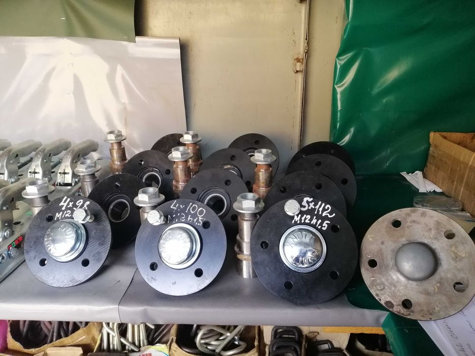 Ступиця для легкового причіпа