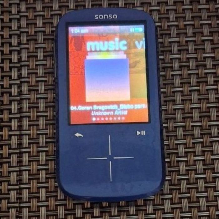 Плеер SanDisk Sansa Fuze