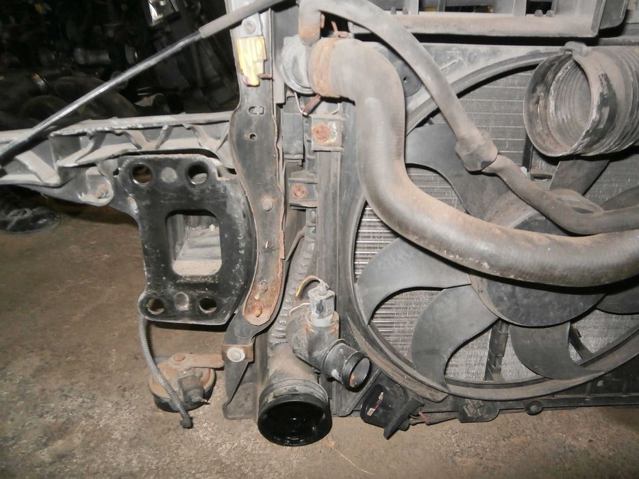 audi A3 8P 1.9 tdi 2,0 TDI 05-08 pas przedni kompletny
