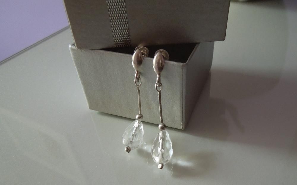 srebrne wiszące kolczyki