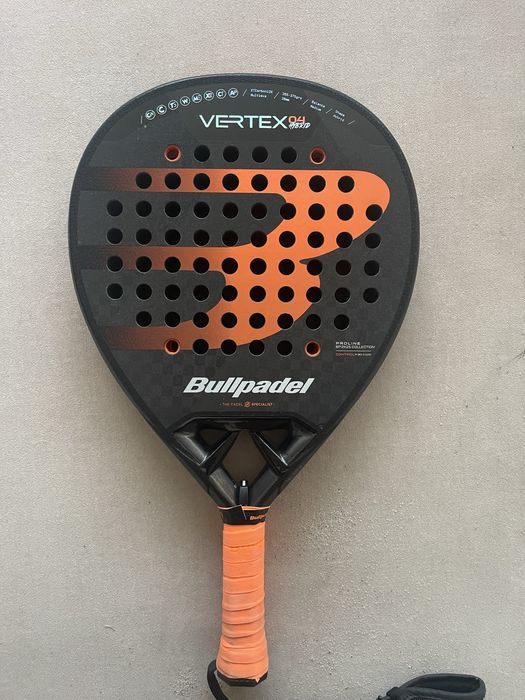 Raquete Bullpadel Vertex 04 Hybrid 2025