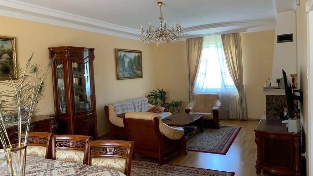 Будинок, 296м2, смт Брюховичі