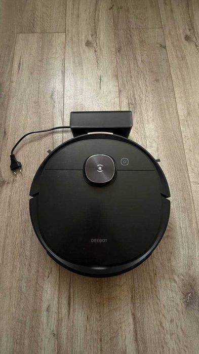 Робот-пилосос миючий ECOVACS Deebot OZMO