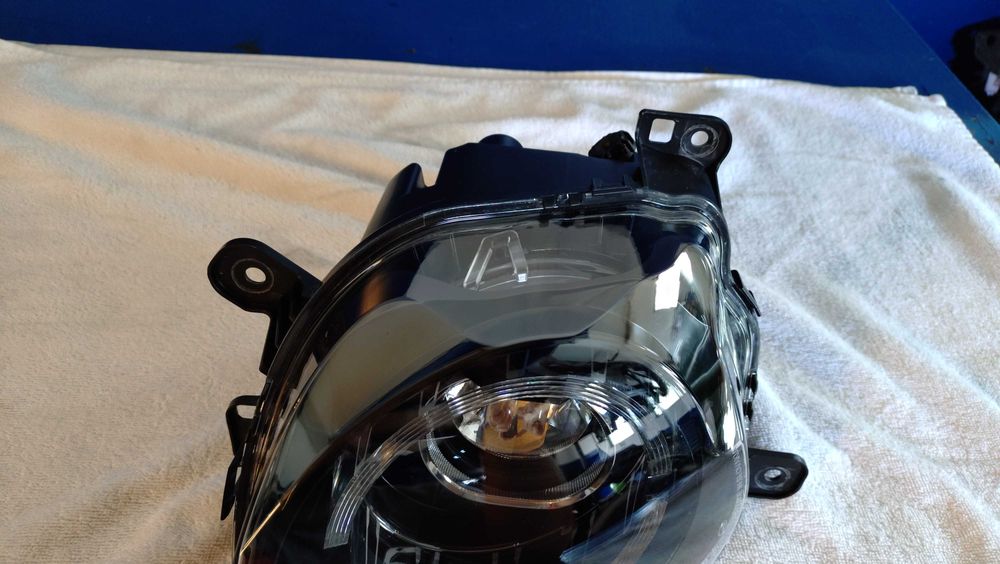 Alpine A110 s Renault lewa lampa przód LED