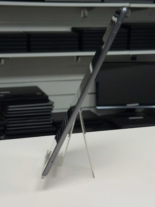 Tablet Apple iPad 8th gen | 10,2" | A2429 | 3/32GB | Cellular Wi-Fi!!