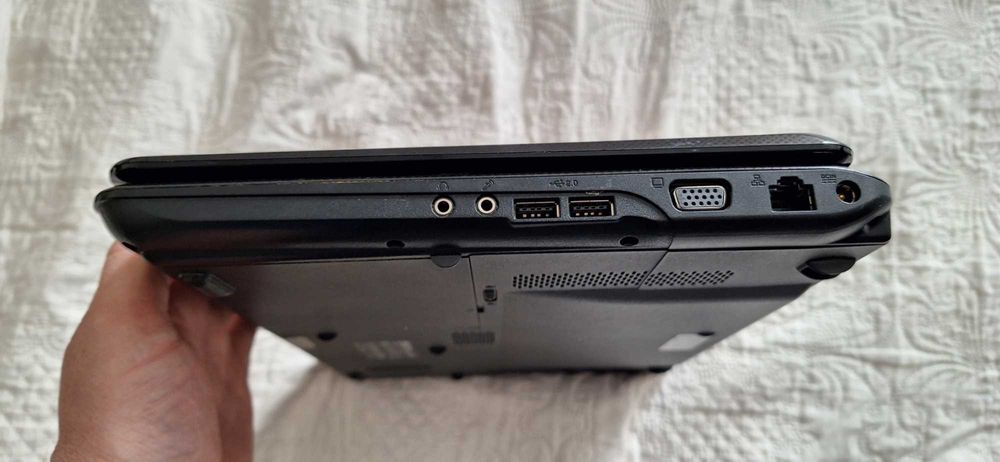 Продам рабочий ноутбук Asus K40in