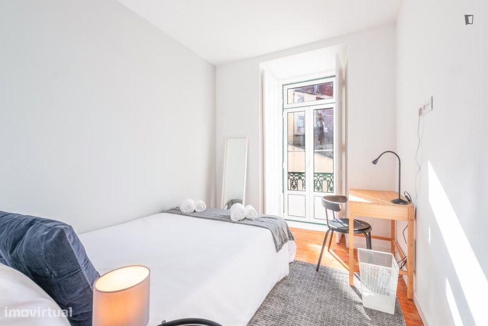 Quarto - localizado em Mouraria Lisbon