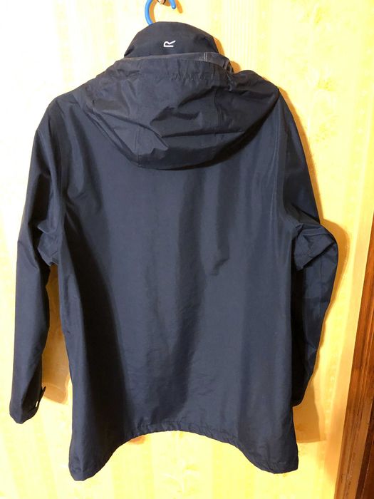 Куртка дощовик regatta в стані нової