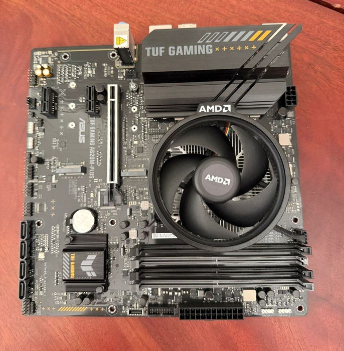 ASUS TUF GAMING A620M-PLUS + RYZEN 7500F