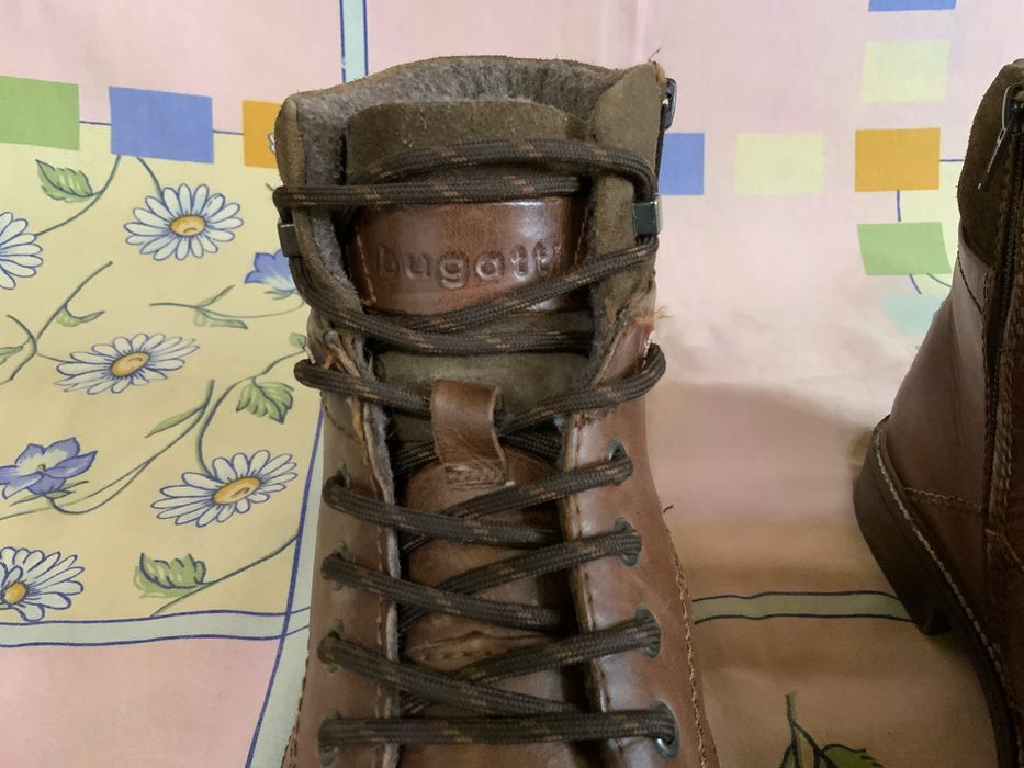 Кожаные фирменные зимние ботинки Bugatti. 45 размер, 30 см стелька