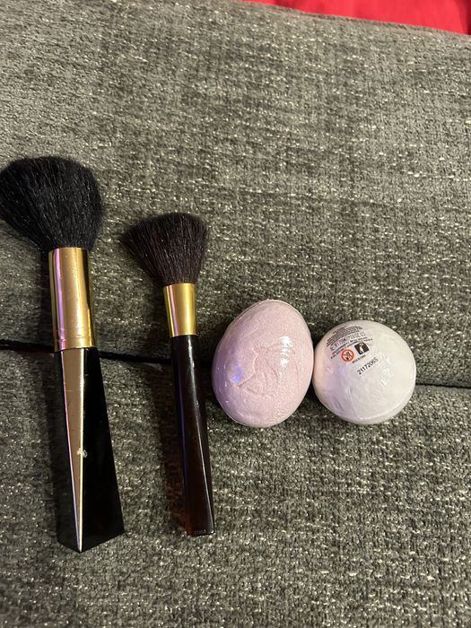 Pędzle  do makijażu Estee Lauder +kule do kąpieli GRATIS!