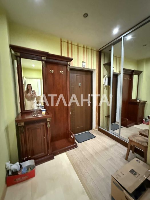 3-х комнатная на Сахарова с ремонтом, мебелью и техникой!