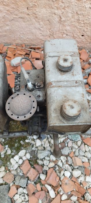 Motor de Rega antigo  a Petróleo