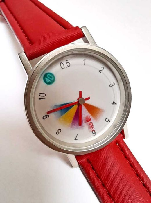 Relógio Redondo Pulso Bracelete Vermelha