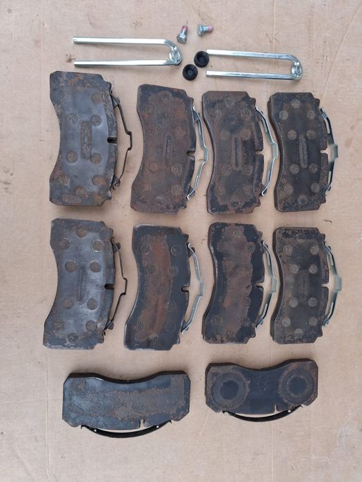 Гальмівні колотки до напів прицепа SHMITS