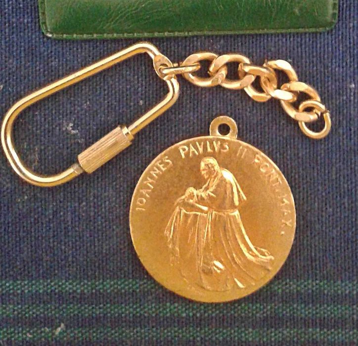 Medalha Visita Papa João Paulo II a Moçambique 1988 RARA