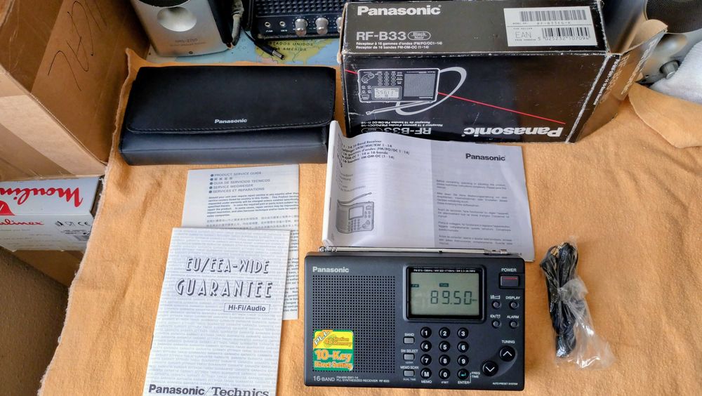 Radio Portatil Panasonic RF-B33 FM/MW/SW