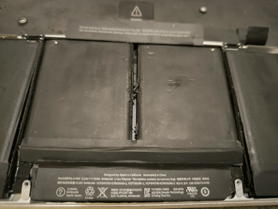 Oryginalna bateria A1494 do Macbook Pro A1398 + palmrest gratis