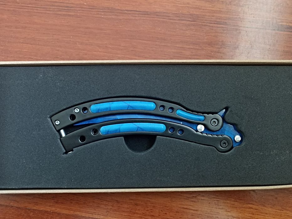 Butterfly knife cs2 réplica (afiada)