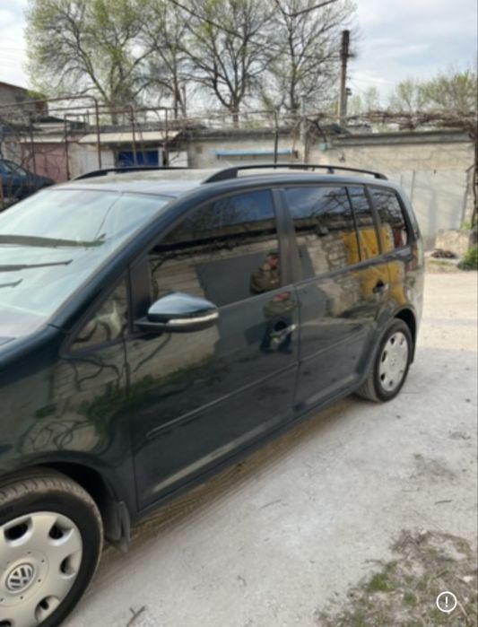 Подам гарне,сімейне авто
