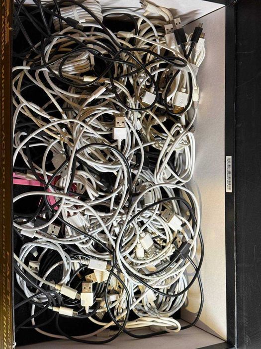 Зарядні для телефона на 5 ватт, кабелі usb-microusb від Xiaomi Huawei