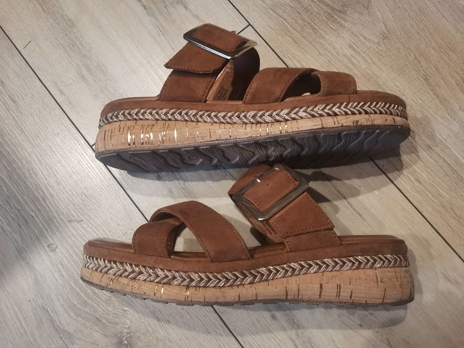 Sandały damskie Tamaris 37