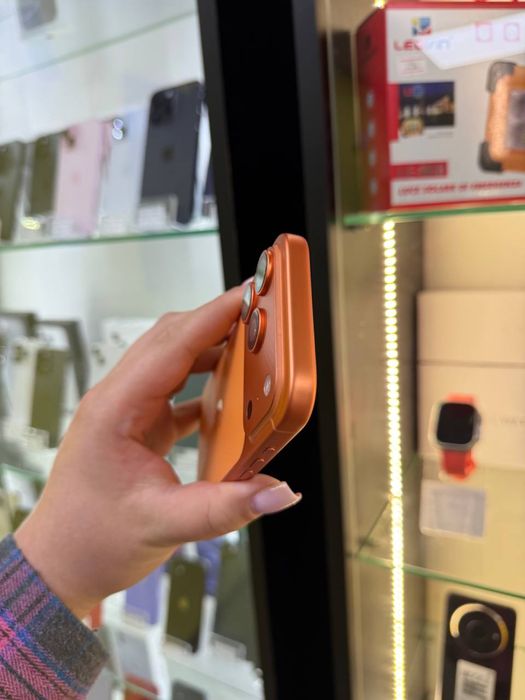 Apple Iphone 17pro 256gb orange фізична сім карта