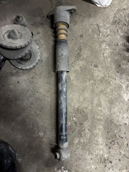 Балка пасат б5, амортизатори задні пружини