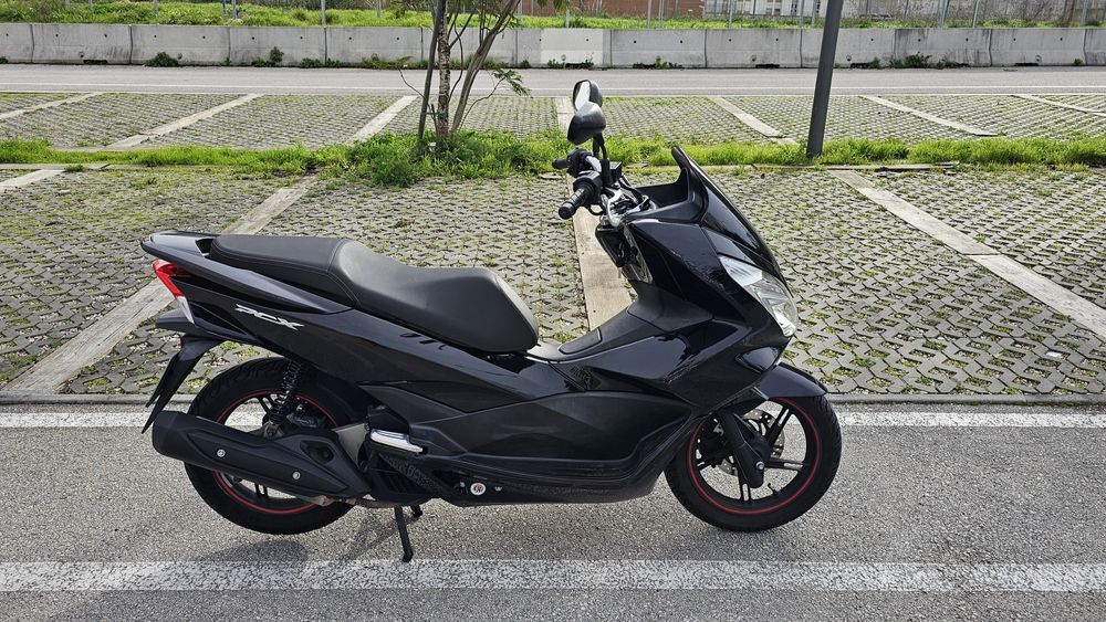 Pcx 125 em muito bom estado