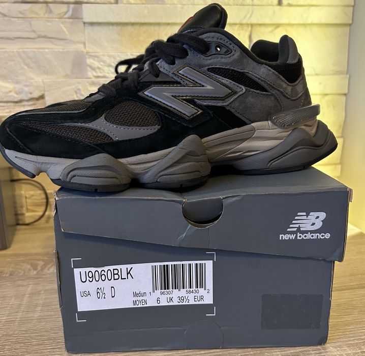 New Balance Sneakersy U9060BLK Czarny r.39,5