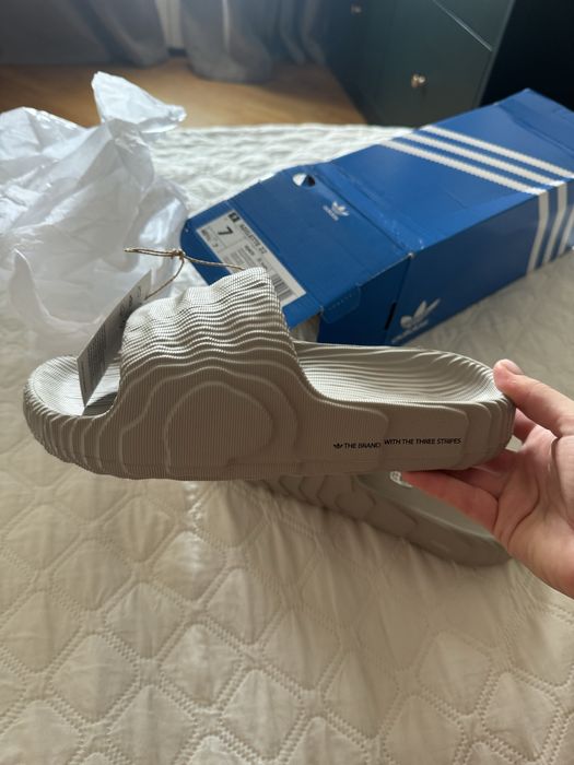 Тапки adidas adilette 22